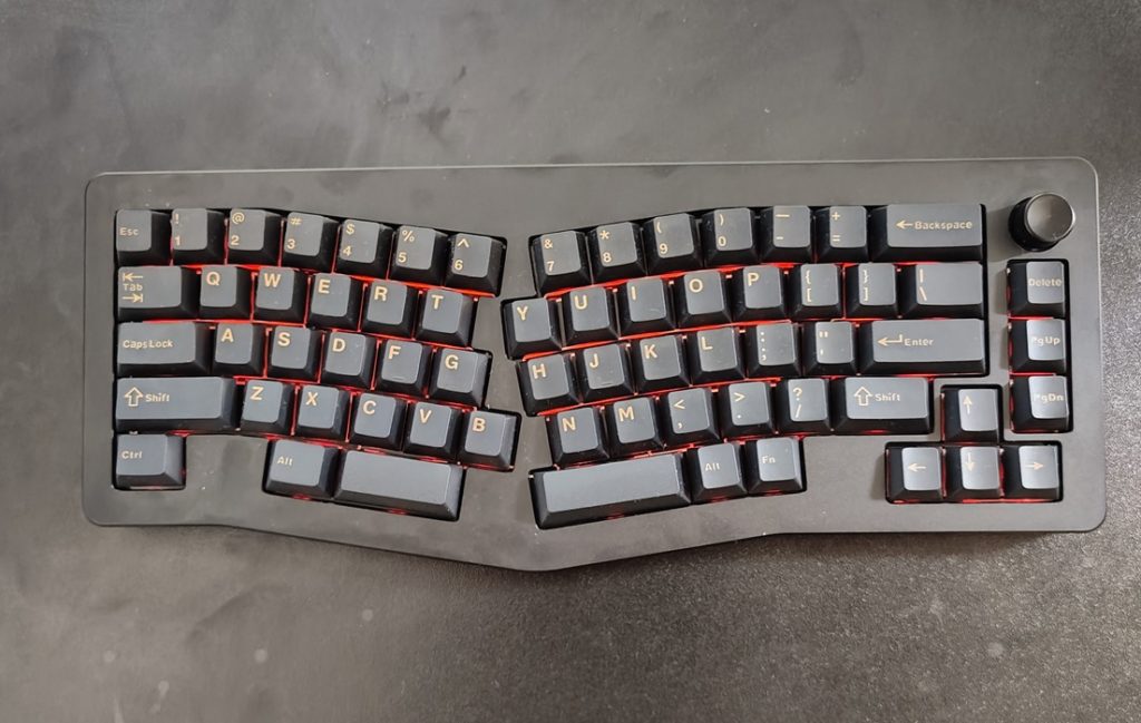 Test du clavier Epomaker Tide Alice : un ovni ergonomique au son « thocky » 2