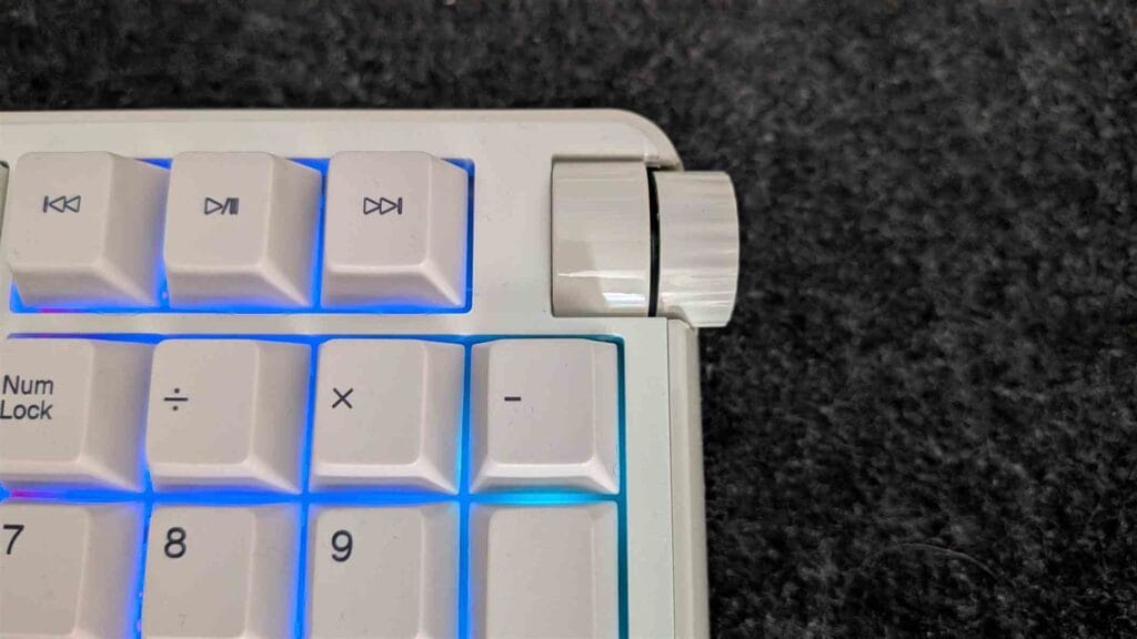 Test EPOMAKER RT100 Pro : le rétro moderne qui en a sous le capot 11 Test EPOMAKER RT100 Pro : le rétro moderne qui en a sous le capot 9