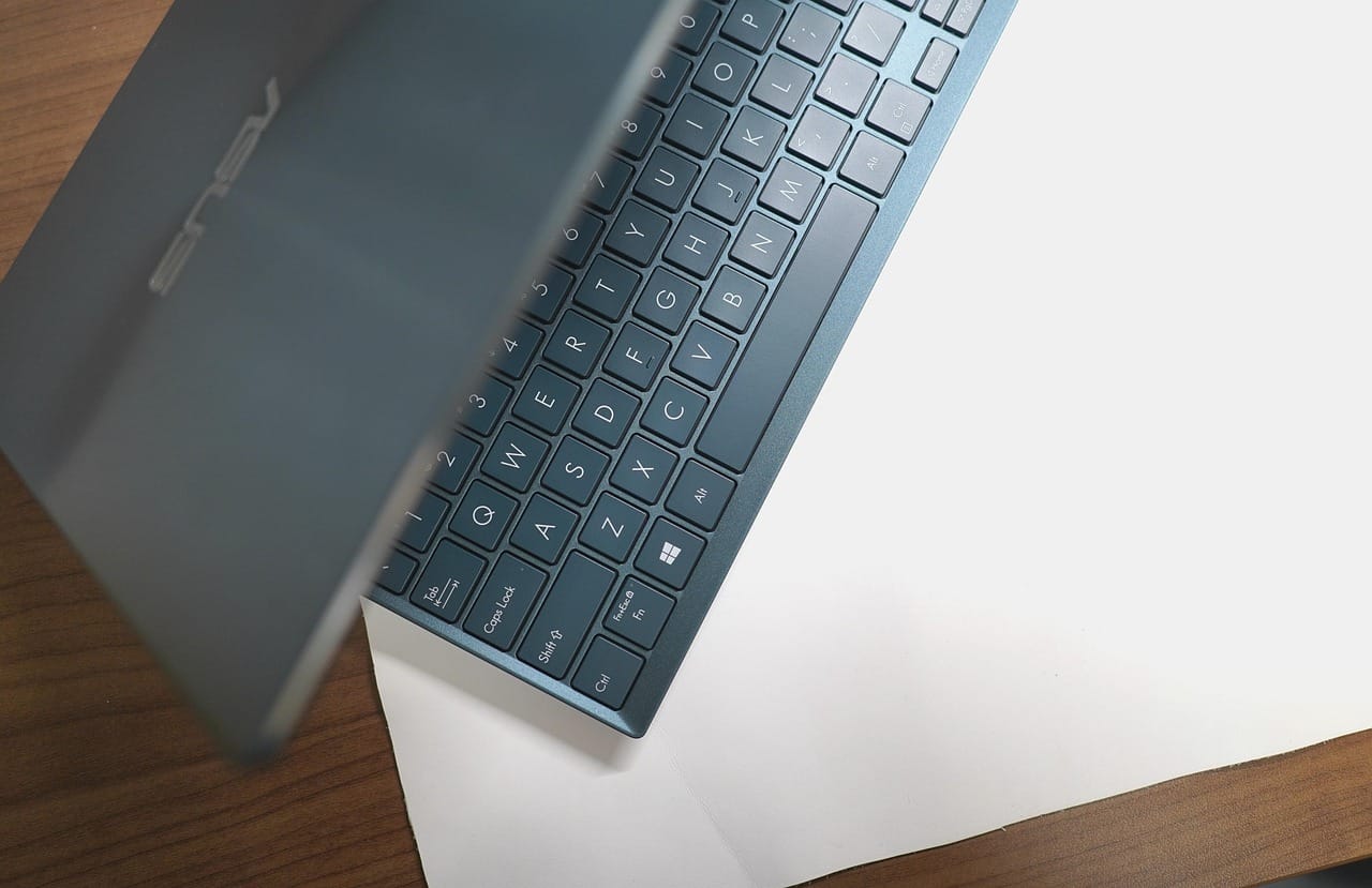 Comment remplacer le connecteur de charge d'un ordinateur portable ? 1